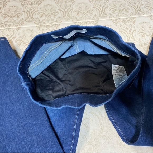 Signature Levi Strauss Pull-On Women’s Shaping Super Skinny Jeans Size 4… - Picture 5 of 7